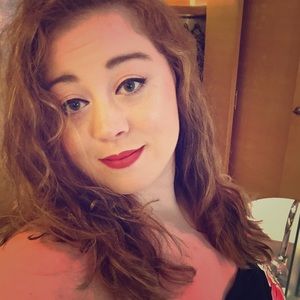 Meet your Posher, Larysa